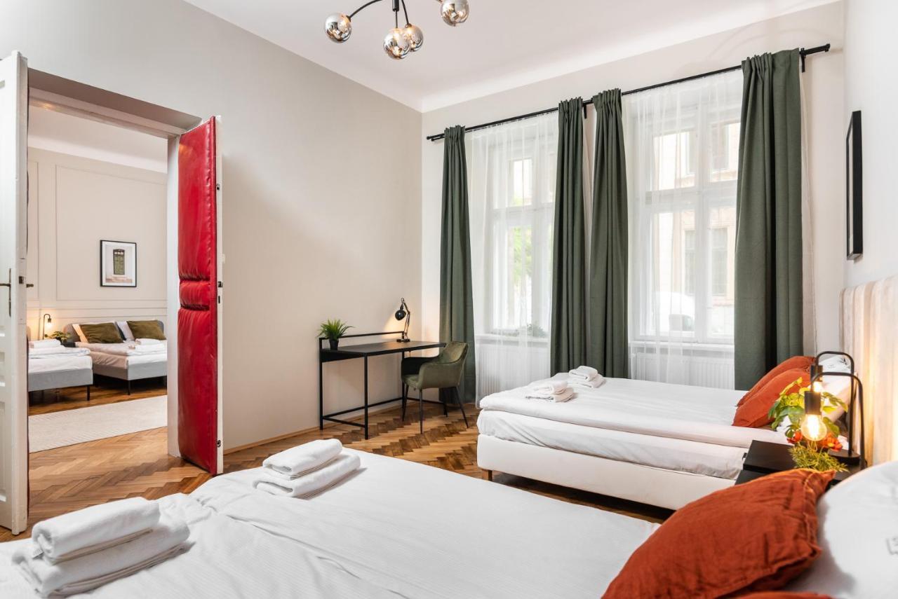 Przestronny W Centrum Krakowa - 12 Osob - By Upstairs Apartmán *