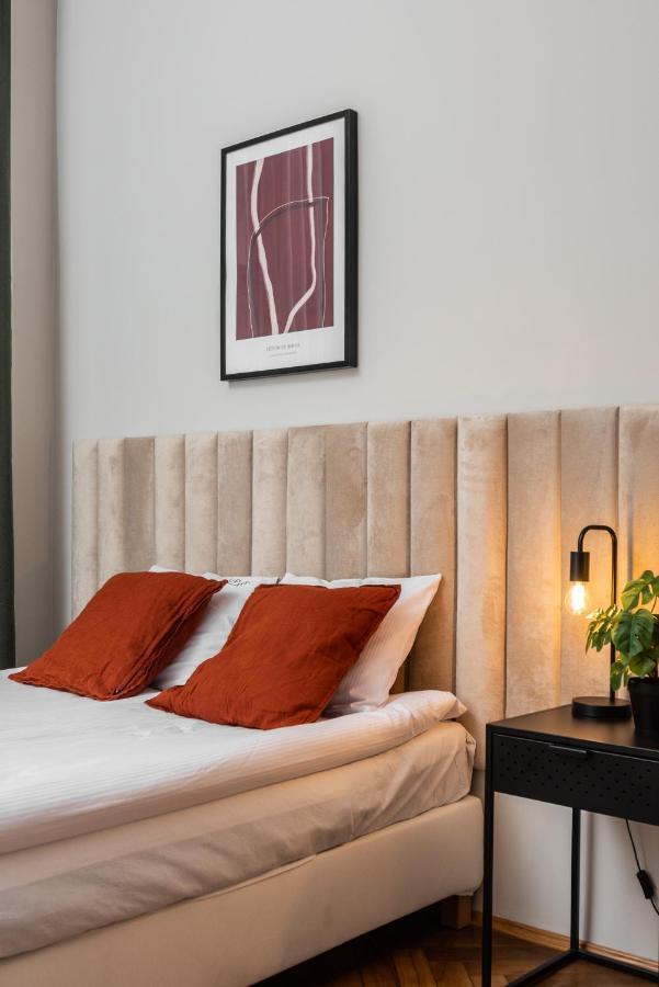 Przestronny W Centrum Krakowa - 12 Osob - By Upstairs Appartamento Cracovia