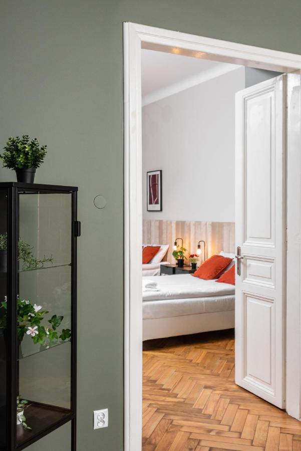 Apartment Przestronny W Centrum Krakowa - 12 Osob - By Upstairs